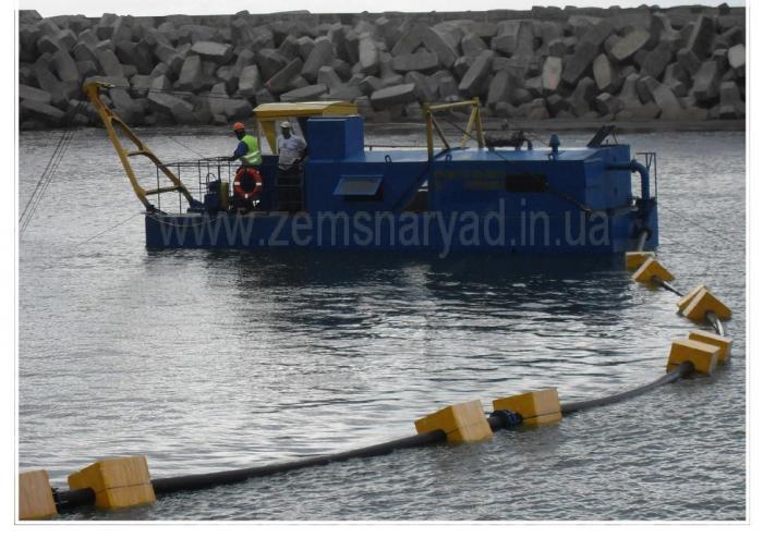Dredger HCC 400-20-GR, Martinique, 2011