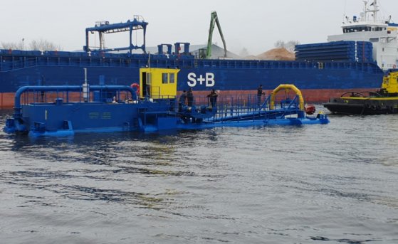 Dredger HCC 800-40-F-GR in Latvia 